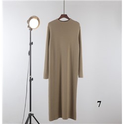 Осенне-зимнее удлиненное женское вязаное платье до колен