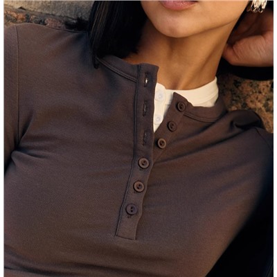 Лонгслив на пуговицах База.