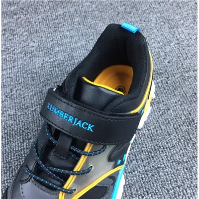 Кроссовки для мальчиков и девочек