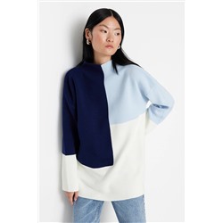 TRENDYOL MODEST Mavi Renk Renk Bloklu Dik Yaka Triko Kazak TCTAW22AK0054