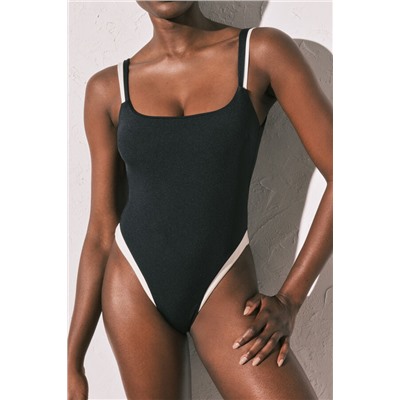 Bañador color block B&W espalda descubierta