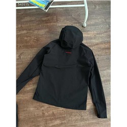 Водоотталкивающая куртока с капюшоном МАММУ*Т