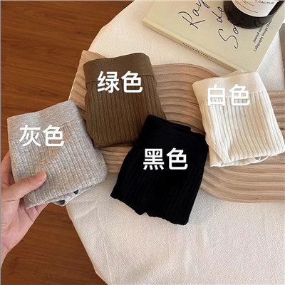 Набор женских трусиков (4 шт)