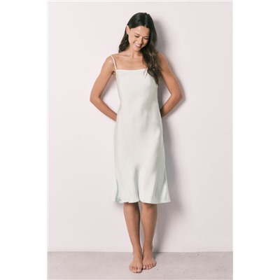 Camisón midi tirantes satén verde