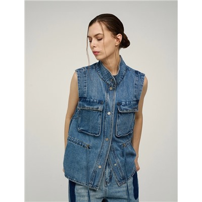 Синий жилет из денима с карманами