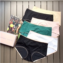 Трусики  v c 6 шт