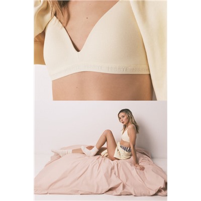 Sujetador triangular relleno amarillo