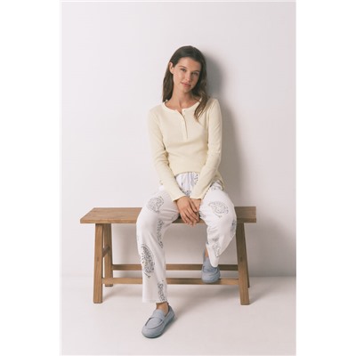 Pantalón largo estampado Paisley