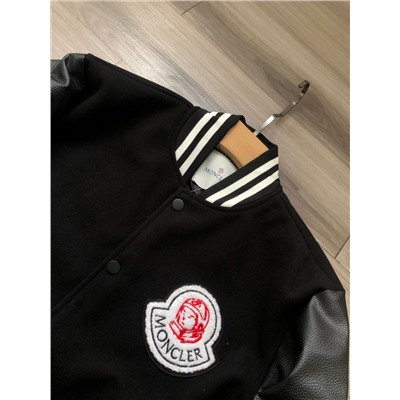 Мужская куртка с вышивкой МОНКЛЕ*Р