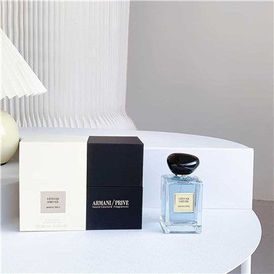 Холодный и чистый аромат парфюмерной индустрии Armani blue rock grass