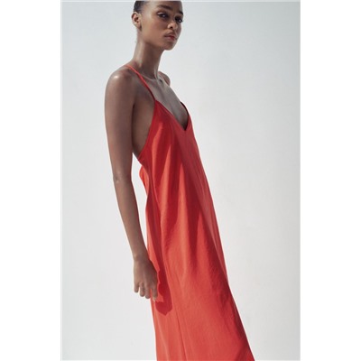 FLOWING MIDI DRESS