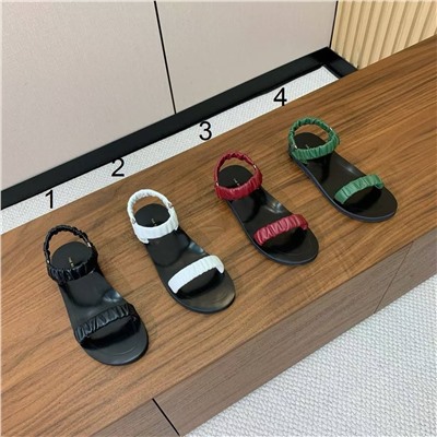 Женские босоножки на плоской подошве   ЗЕ РО*У