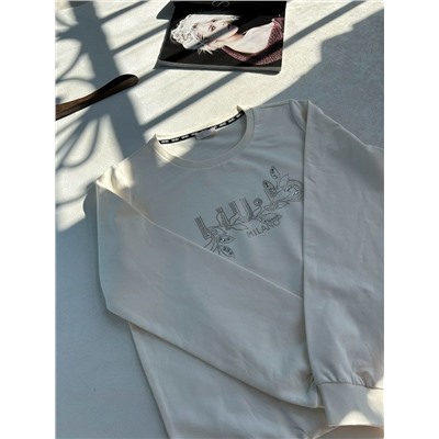 Женская толстовка со стразами