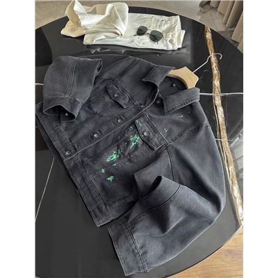 Женская джинсовая куртка с принтом в виде граффити