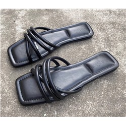 Сандалии на плоской подошве для женщин