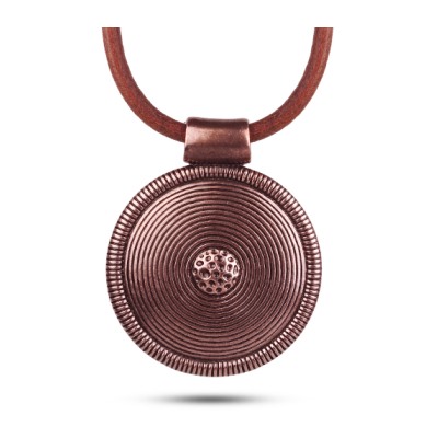 Кулон (кожа коричневая; покрытие: медь)