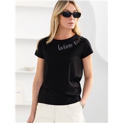 Нарядная футболка с блестящим принтом