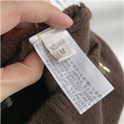 Женский вязаный комплект шапка, перчатки и шарф с вышивкой Zar*a