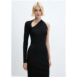 Vestido asimétrico abertura