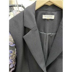 Женский жакет с комбинированными жаккардовыми рукавами  ✔️M*y Jeweller*y  Цена на оф.сайте 60€