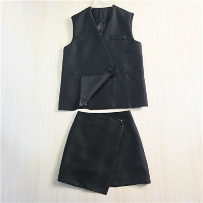 Жилетка и юбка CO*S