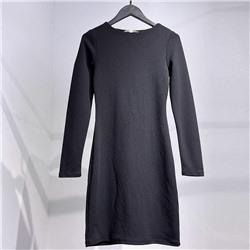 Маленькое черное платье с вырезом на спине H&*M