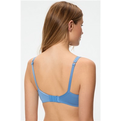 Sujetador de gran capacidad con encaje Generous Essentiel