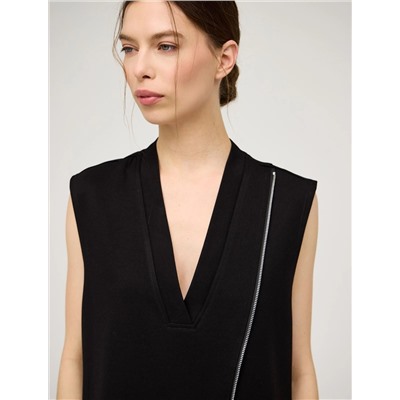 Черный асимметричный жилет