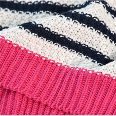 Женский трикотажный свитер