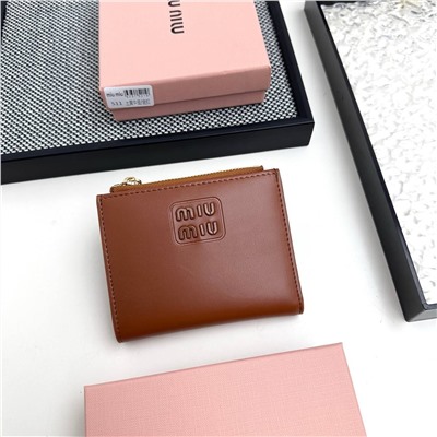 Небольшой кошелек  Mi*u Mi*u
