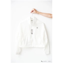 Ветрозащитная укороченная куртка МЛБи