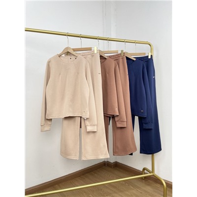 Женский костюм Arman*i Exchang*e  очень приятный к телу, эластичный из смесового модала