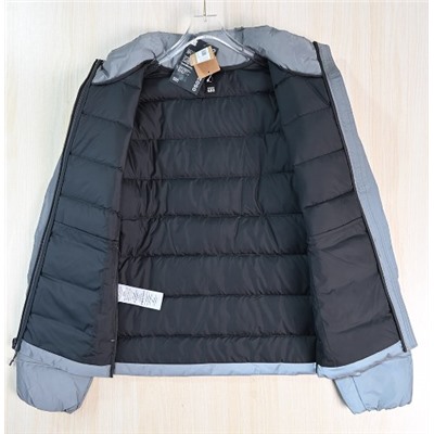 Женская курткаиз светоотражающей ткани 80% флиса, воротник-стойка, ветрозащитная и тёплая, приталенная