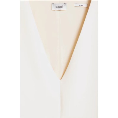 Приталенное платье миди Модель 2026 года  ЛАЙ*М