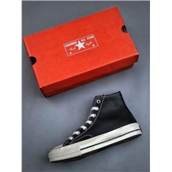 Классические черные кеды C*onverse 1970-х годов с высоким берцем и замшевой кожей