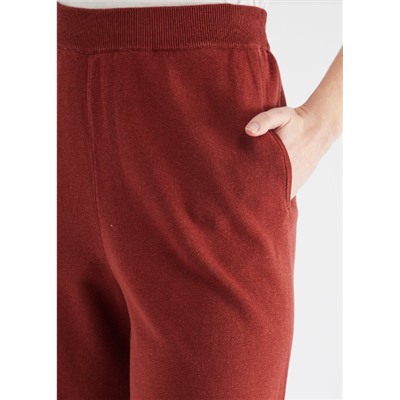 Pantalón con cintura alta