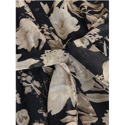 Geblümtes Kleid, weiß