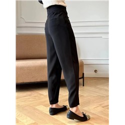 Зауженные брюки Lagog*o с защипами, высокой талией и широким поясом, имитирующим корсет  Прекрасно подойдет для учебы и офиса