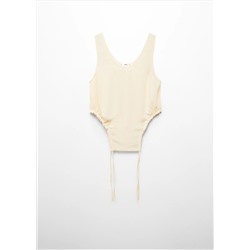 Top semitransparente fruncido lateral