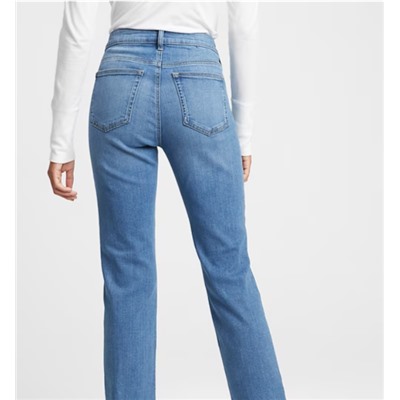 Mid Rise Classic Straight Jeans