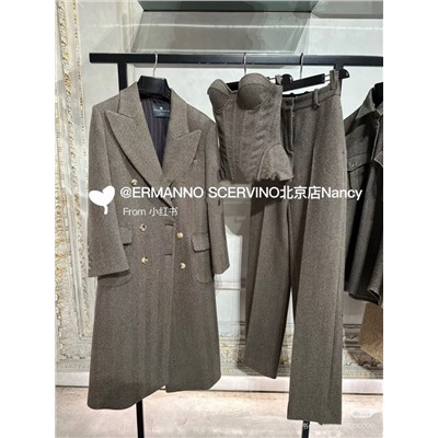 Шикарное длинное пальто высокого класса