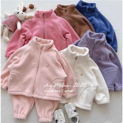 Плюшевый костюм для малышей