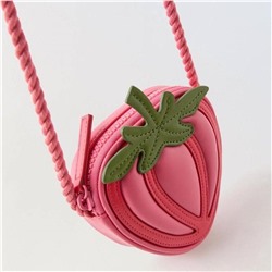 Сумочка - клубничка