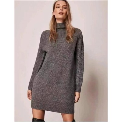 Женское вязаное платье  Min*t Velve*t