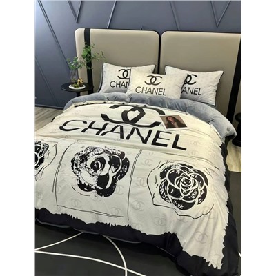 Скидки 🍀велюр 299ю  Размер : евро & кингсайз  Евро :  Пододеяльник 200*230  Простыня 250*250 Наволочки 48*74*2шт  Кингсайз:  Пододеяльник 220*240 Простыня 250*270 Наволочки 48*74*2шт