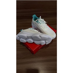 Кроссовки для спортзала/очень легкие