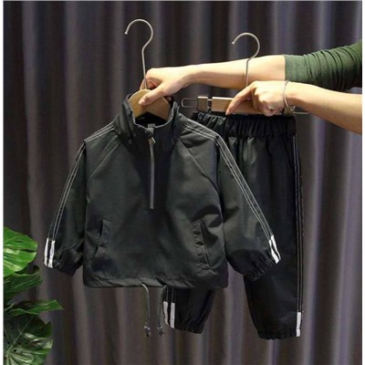 Ветровка + штаны для мальчиков