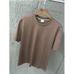 Футболка Brioni из египетского хлопка с вышитым значком и коротким рукавом, круглым вырезом  О стиле и дизайне: Классическая футболка с круглым вырезом соответствует обычным высоким стандартам Brioni, от тканей до деталей.