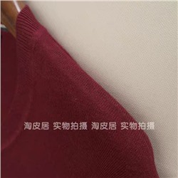 Мужской классический пуловер с V-образным вырезом горловины  Banan*a Republi*c