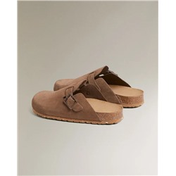 LEATHER CLOGS WITH BUCKLES